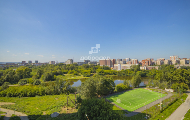 Екатеринбург, ул. Юмашева,18