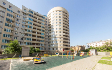 Екатеринбург, ул. Николая Никонова,8