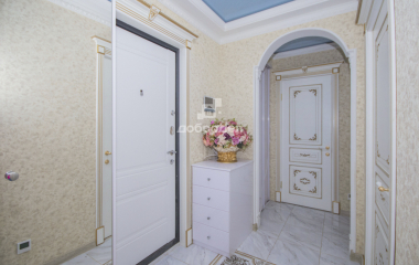 Екатеринбург, ул. Красных командиров,25