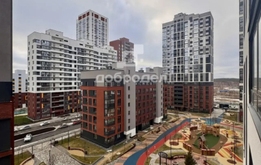Екатеринбург, ул. Крауля,105/3