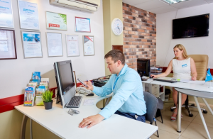 Куратора запуска офиса в лице руководителя компании